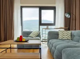 Imperial Suite on the Top Floor with Free Parking and Amazing View