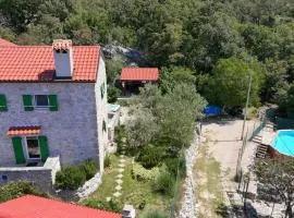Villa Ana with jacuzzi & swimming pool