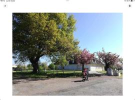 Gîte La Maison d Hélène, hotel a Millac