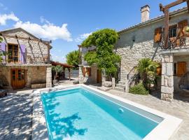 Villa Lapis, huvila kohteessa Gabonjin