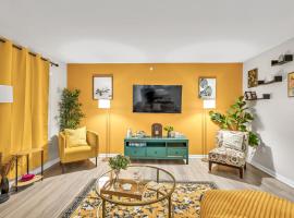 Casa Marigold ATX - Cozy Stay - Near DT & Airport, hotel di Austin
