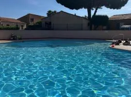 Mazet climatisé avec piscine & tennis Résidence calme proche Lavandou