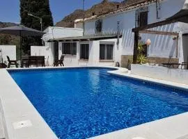 Apartamento Ruby at Casa Tomaddi with private pool and super-king bed