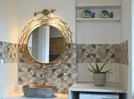 Villa Mike 105