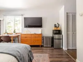 The Lookout Loft Great views and King Sized Bed