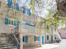 Noemia House
