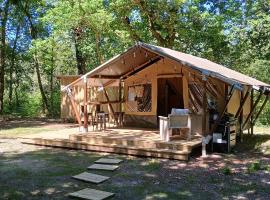 Tente Lodge, luxusn&iacute; stan v destinaci Saint-Paul-en-Born