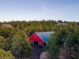 13 Mi to USAFA Peaceful Colorado Springs Getaway!