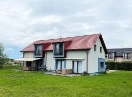 Apartments near Golf Resort Kunětická Hora, Dříteč