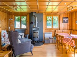 Repos en montagne, Chalet au vert, vue et terrasse, Hotel in La Tzoumaz