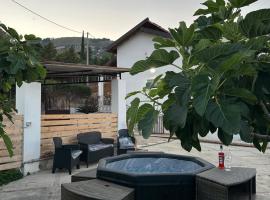 Casa Maria Grazia Villa indipendente con vista mozzafiato a Monreale, hotel a Monreale