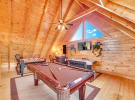 The Wolfs Den by Venture Smoky Mountains, hotel u gradu Seviervil