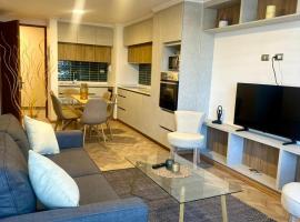 Amplio y equipado departamento，洛桑赫萊斯的飯店