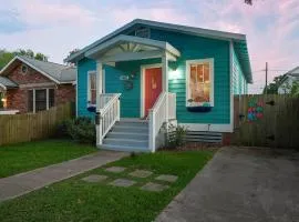 Sandy Turtle-Gone to the Beach Be Back Never