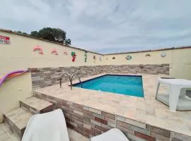 Casa em Condomínio com Piscina Privativa