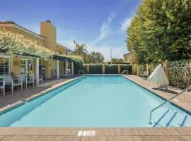 Best Western Plus Dixon Davis