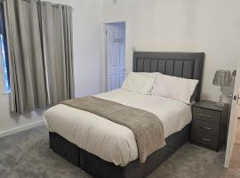 Rehoboth Stays, guest house in Dukinfield