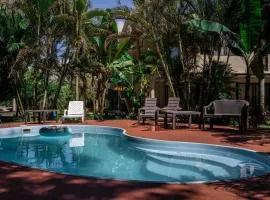 Seahouse Beachfront B&B with Pool