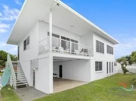Stella LJHooker - Yamba