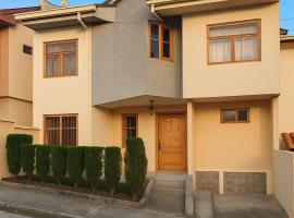 Casa en urbanización Cuenca, hotel di Cuenca
