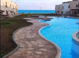 فيلا اول صف بحر مكيفه الساحل