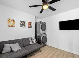 Apt Near Midtown Downtown Wifi Games Pets Tv