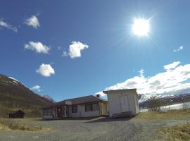 Lyngen Fjordcamp、Nord-Lenangenのヴィラ