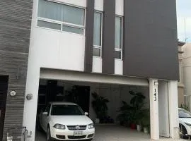 Un hogar lejos de Casa