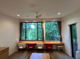 サンカーサ リバーサイド - 自然の中で暖をとる冬の隠れ家, Hotel in Tsumagoi