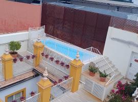 Las Casas de El Arenal, designov&yacute; hotel v destinaci Seville