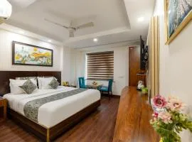 Hotel Neu Villa I Top Location Near Connaught Place and New Delhi Railway Stn