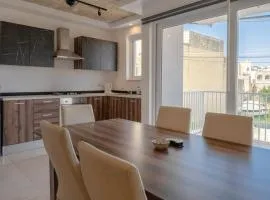 Bright 3BR Getaway Spacious Airy & Family-Friendly