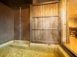 MONOMINA Vacation Villa