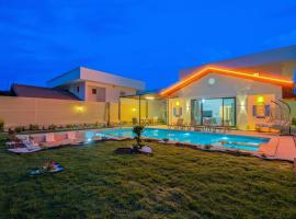 ADER DOĞA Villaları 6, hotel i Zikirciler