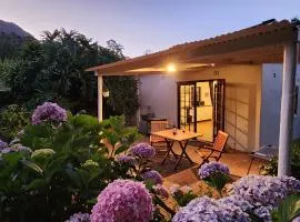 Sunkiss Cottage on Mount Joy Farm