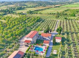 TerraVita Winery & Boutique Apartments, hotel a Suvereto