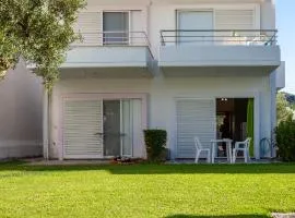 Akrotiri apartment