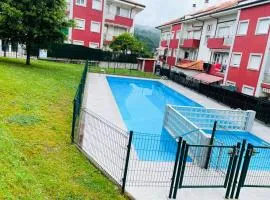 Reformado con Piscina y Jardín