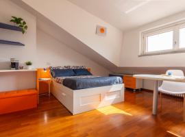 CaseOspitali - Il Nido Di Clò, monolocale con bagno e accesso indipendente senza cucina, hotel v destinaci Cernusco sul Naviglio