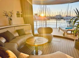 Luxury Floating Apartment - Amor, boat in Split