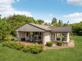 Cozy Home In Spøttrup With Wifi, hotel v destinaci Spottrup