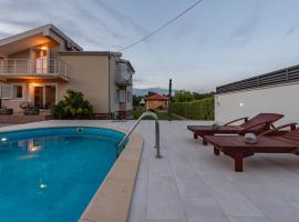 Villa Sami ZadarVillas, hotel em Pristeg