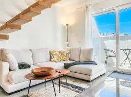 Chic Gem Rooftop terrace with BBQ REMS