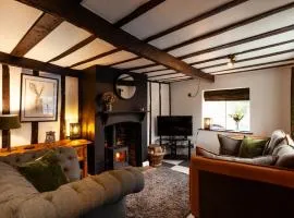 2 Bedroom Cottage in Debenham - The Old Toll House