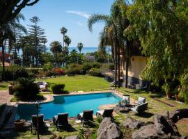Silvanae Pool Villa, hotel v destinaci Aci Castello