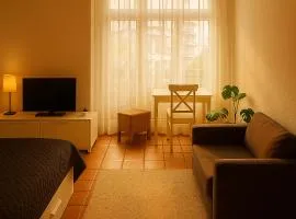 Cozy & Chic in Central Cologne