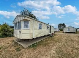 Great Caravan At Breydon Water Holiday Park, Ref 10086B