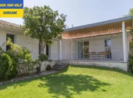 Can Francesc Wifi, BBQ, garden, 200m from the beach for 8