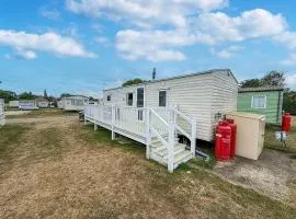 Gorgeous Caravan With Decking In Breydon Water Holiday Park, Ref 10081B