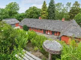 5 Bedroom Cozy Home In Ørsted